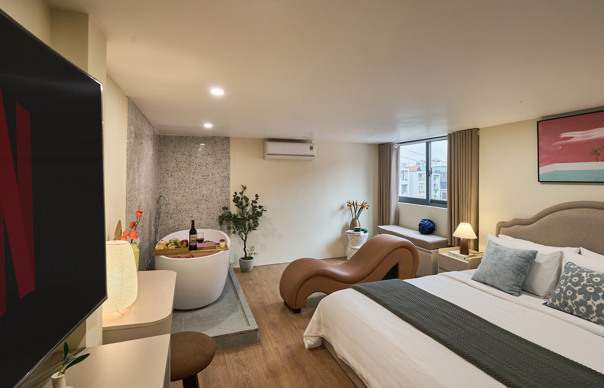 Khách sạn tình yêu HCM
